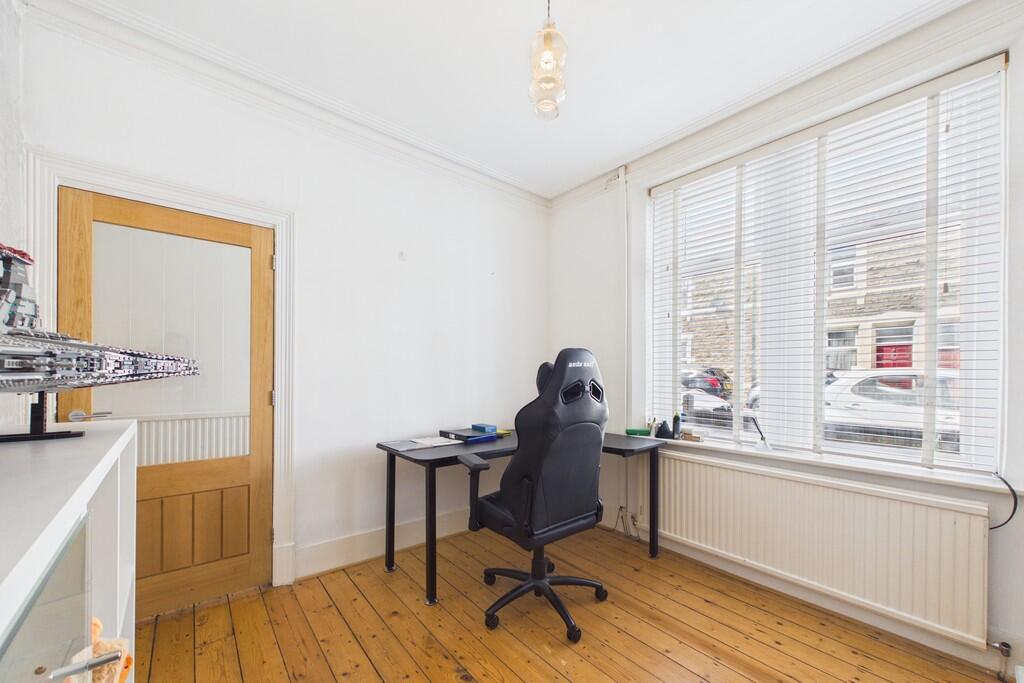 15 Hunter Street, Carnforth, Lancashire photo 2