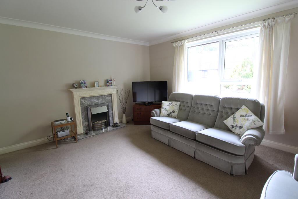 Chestnut Court, Leyland, Lancashire photo 4