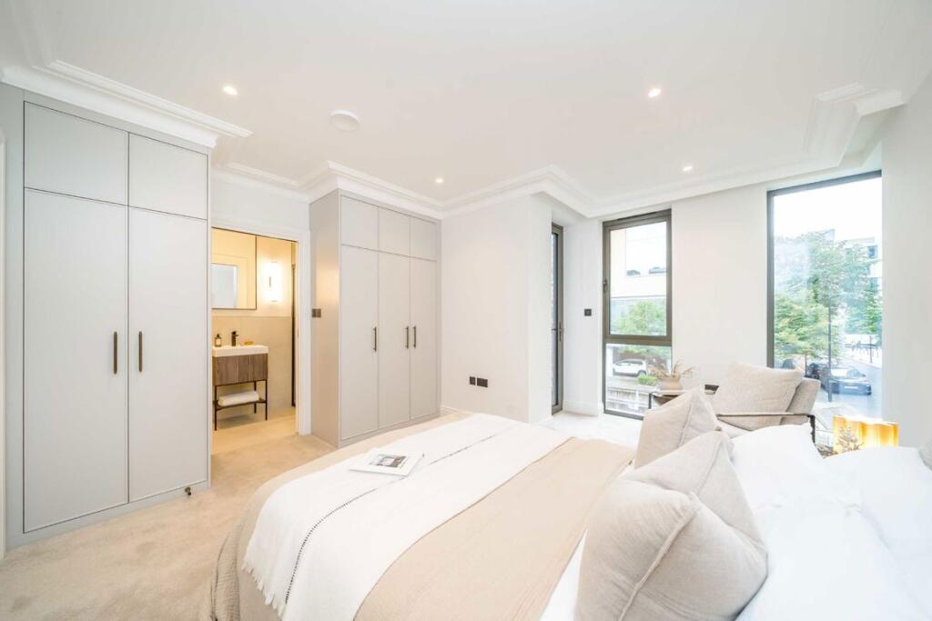 House in London - View 4
