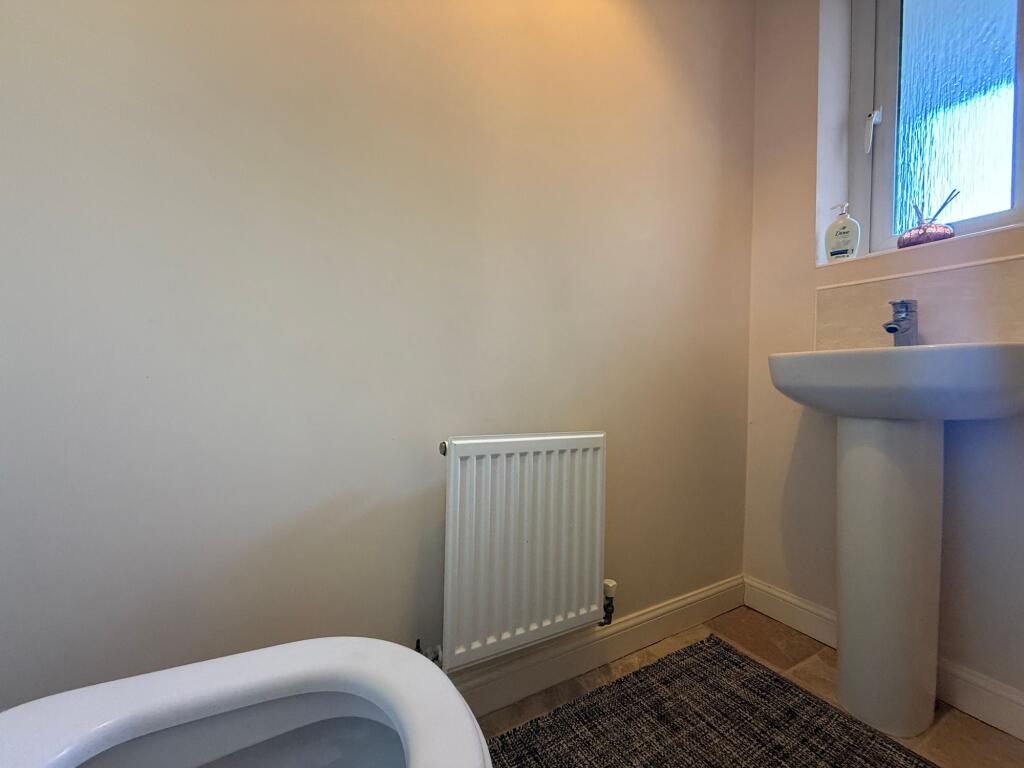 House in Doncaster - View 2