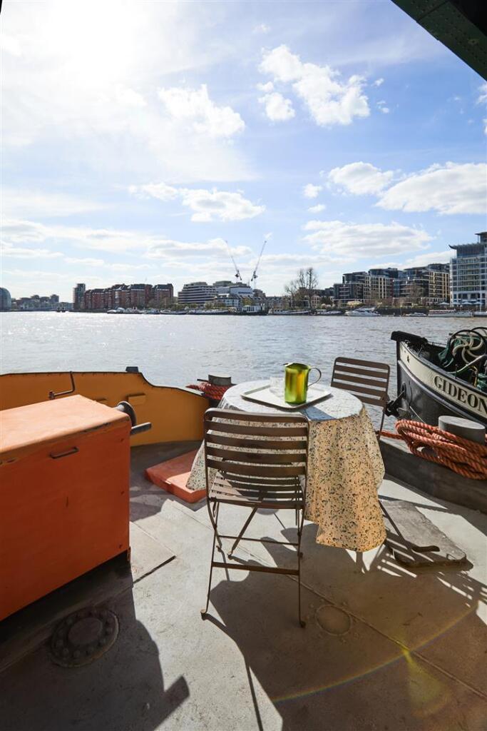 2 bedroom house boat for rent