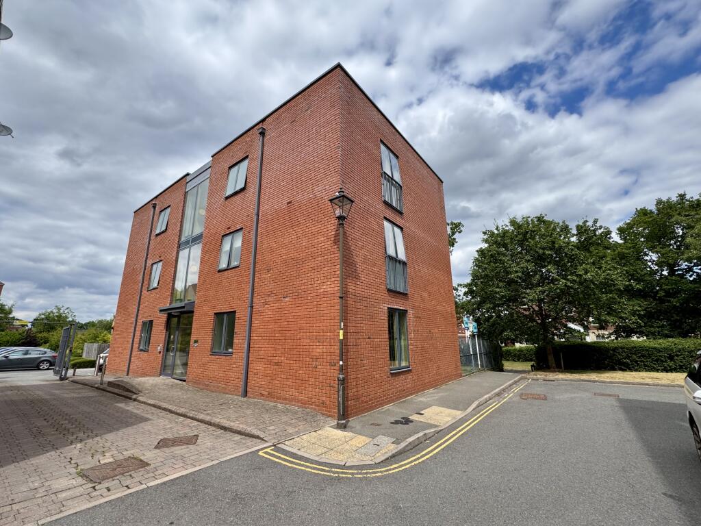 Ascote Lane, Dickens Heath, Solihull, B90