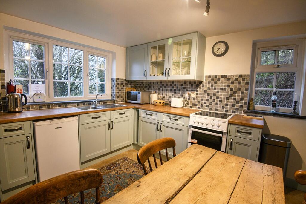 House in Powys, Llandinam - View 2