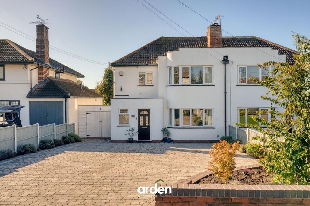 3-bed semi-detached on Green Lane, Bevere, WR3, £475,000