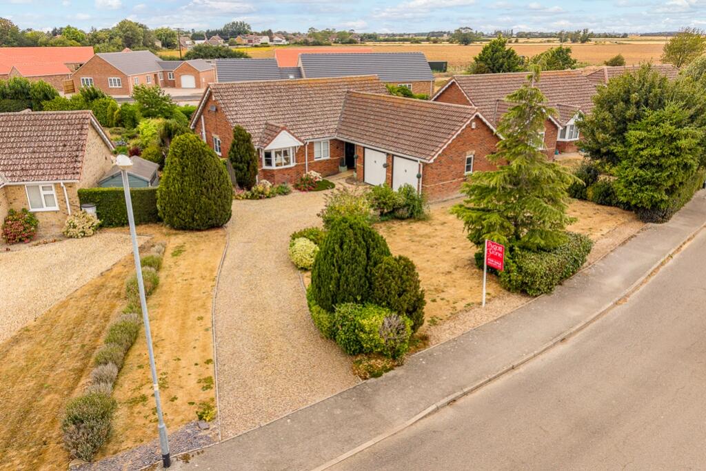 3-bed detached on Rainwalls Lane, Sutterton, £217,750