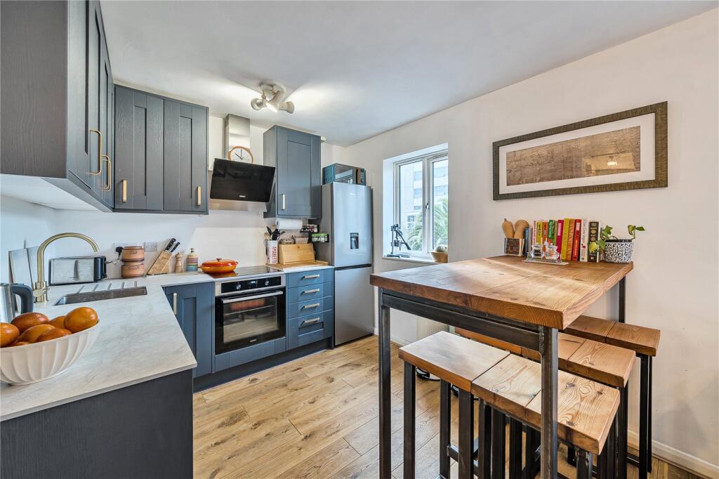 Yalding Road, London, SE16 photo 2