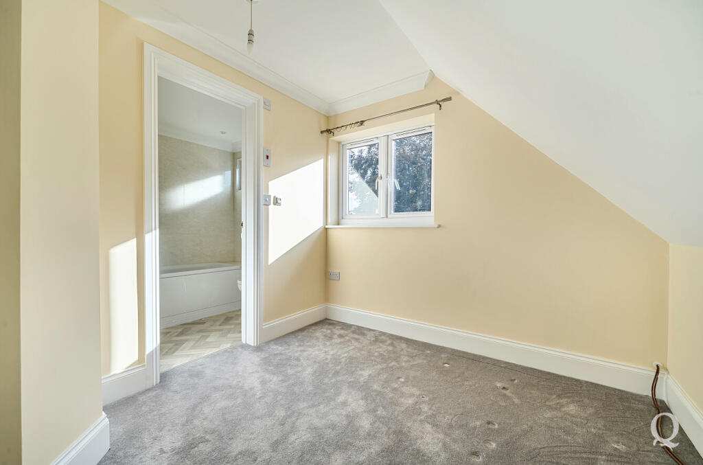 Apartment in Swale, Grove Park, Chalkwell - View 5