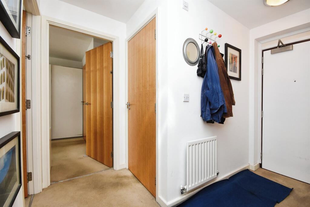 Apartment in Chelmsford - More
