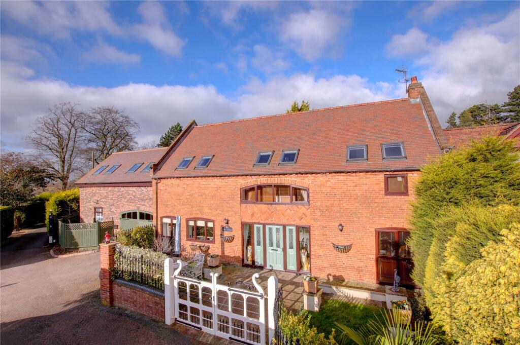 Old Birmingham Road, Marlbrook, Bromsgrove, Worcestershire, B60