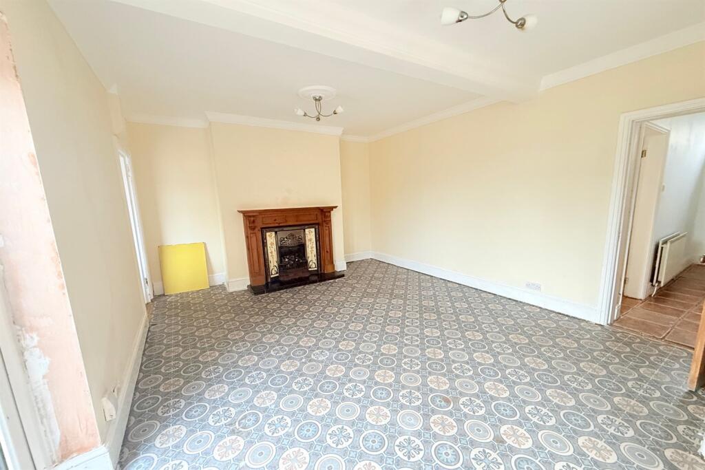 Weston Road, Weston Village, Runcorn, WA7 4LQ photo 2