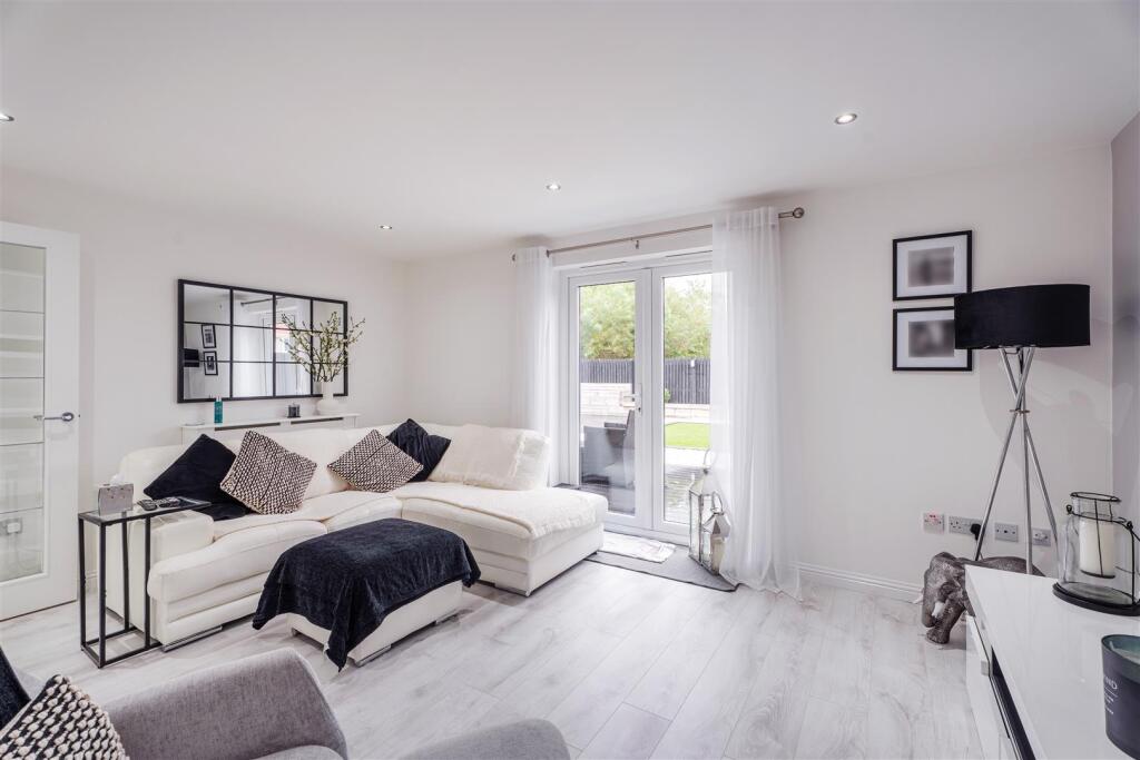 House in Cambuslang, Newton Farm, Newton - View 4