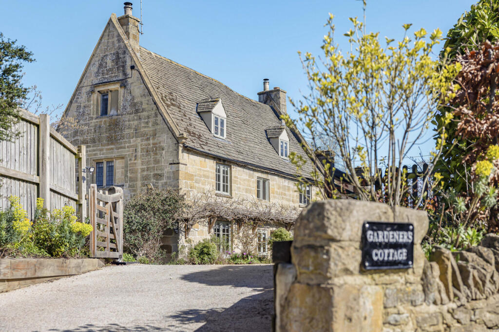 Main image of property: Gretton, Cheltenham, Gloucestershire GL54 5ES
