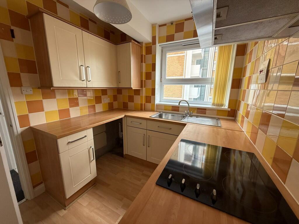 Hartington Place, Eastbourne, East Sussex, BN21 photo 5
