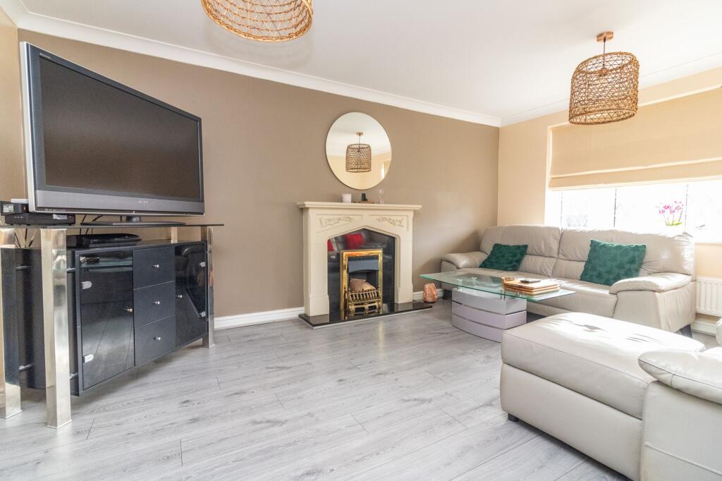 House in Hinckley and Bosworth, Groby - View 4