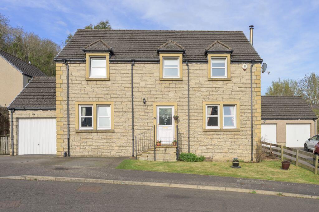 Main image of property: 6 Beech Place, Low Valleyfield, KY12 8BT