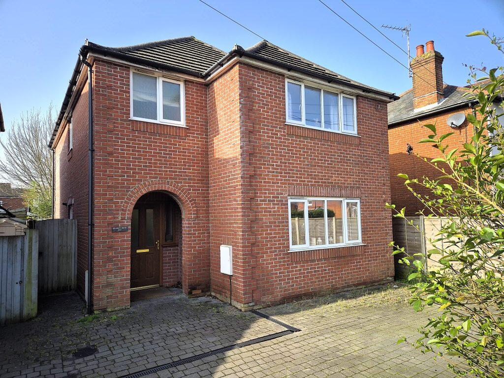 Main image of property: 277 Salisbury Road, Totton, Southampton, SO40 3LZ