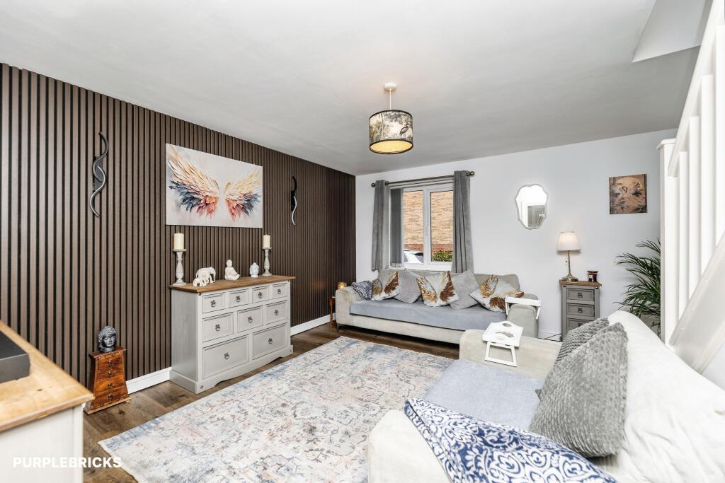 House in Wakefield, South Elmsall - View 3