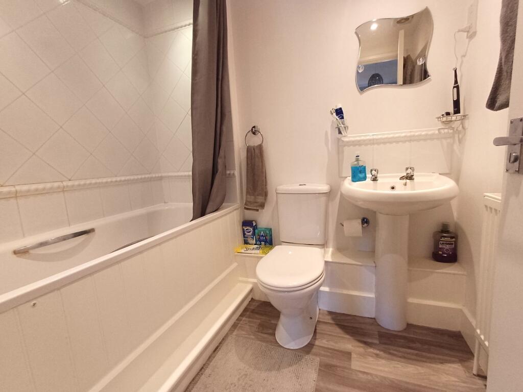 Apartment in Canterbury - More