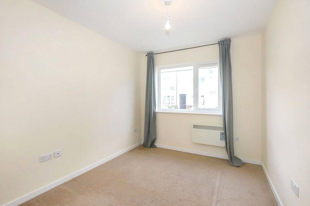 Apartment in Wolverhampton - View 5