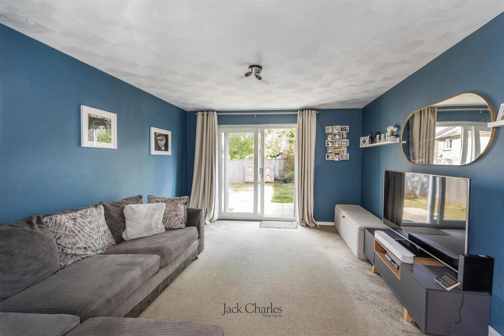House in Tunbridge Wells, Kent - View 3