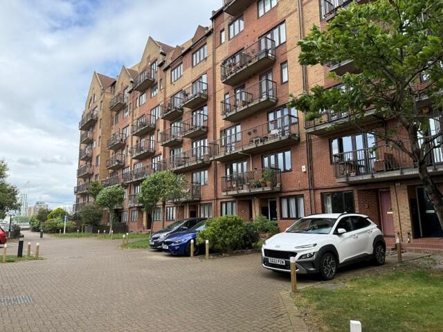 Main image of property: Vermeer Court, Amsterdam Road, E14