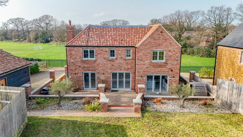 4-bed detached on 1A Cheney Hill, Heacham, King's Lynn, Norfolk, PE31, £750,000