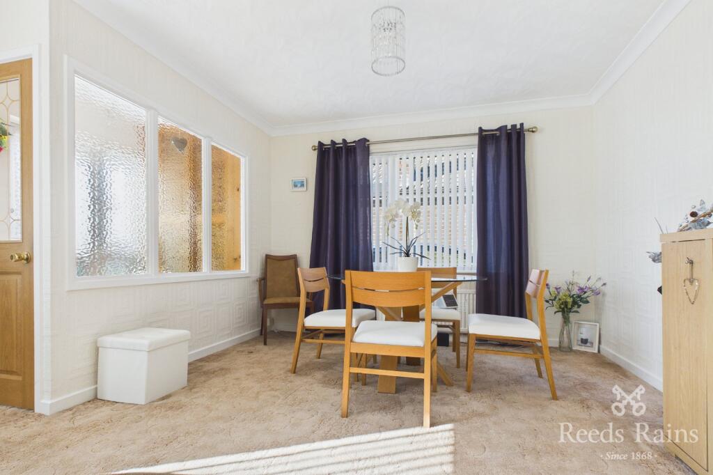 The Paddock, Castleford, West Yorkshire, WF10 photo 4
