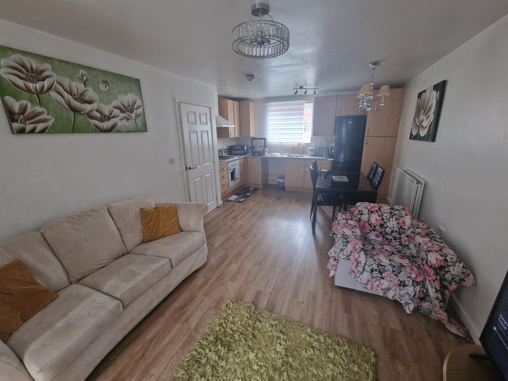 Apartment in Hinckley and Bosworth, Earl Shilton - View 3