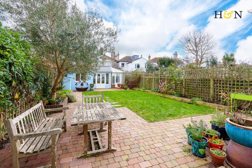 Carlisle Road, Hove photo 3