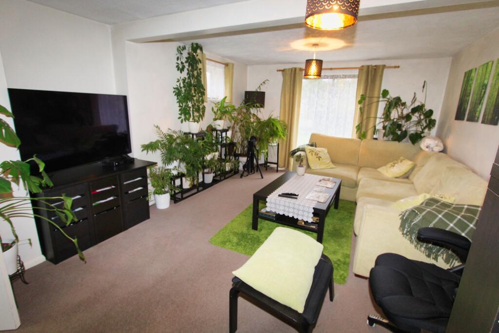 House in Leicester, North Northamptonshire - View 2