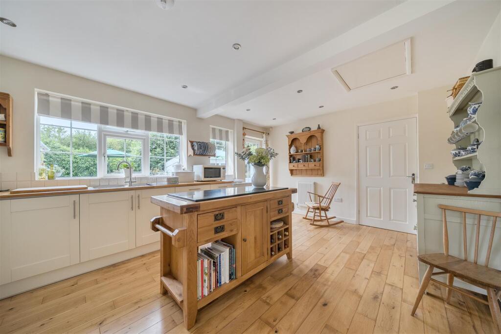 Orchard Friars, Westbury, Shrewsbury, SY5 9QX photo 4