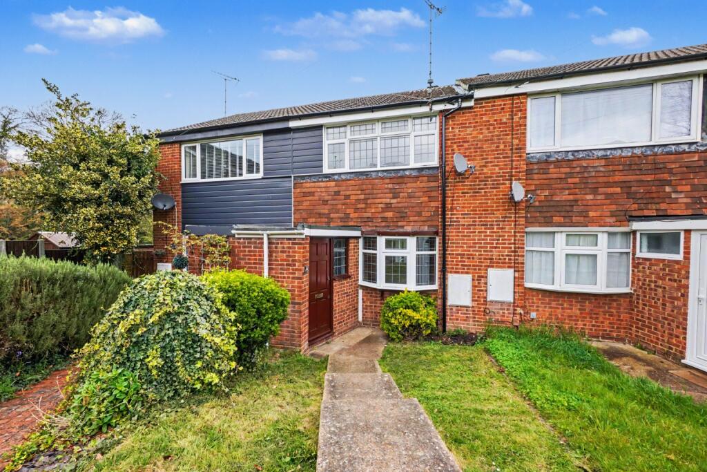 Main image of property: 84 Ploughmans Way, Rainham,
