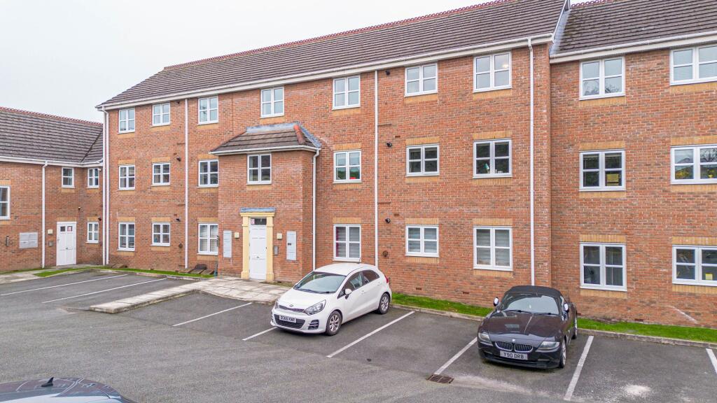 Main image of property: Chapelside Close, Great Sankey, WA5