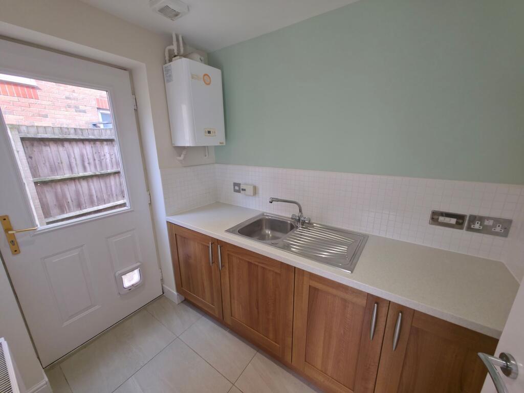 House in Newark and Sherwood, Clipstone - More