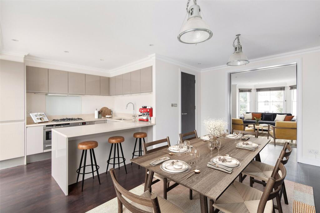Apartment in London - View 5