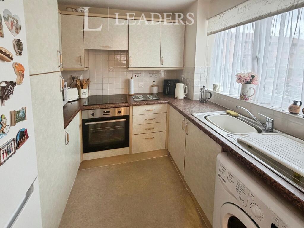 Apartment in Portsmouth - View 5