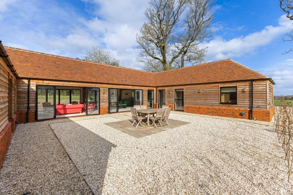 Main image of property: Inkpen RG20