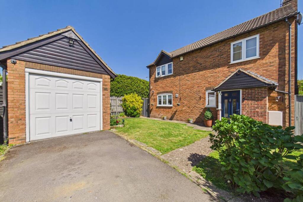 Main image of property: Field Close, Burghfield Common, Reading, Berkshire, RG7