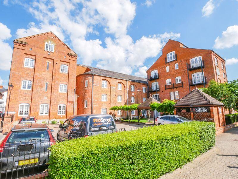 Main image of property: Just off Marlow High Street. Share of Freehold.