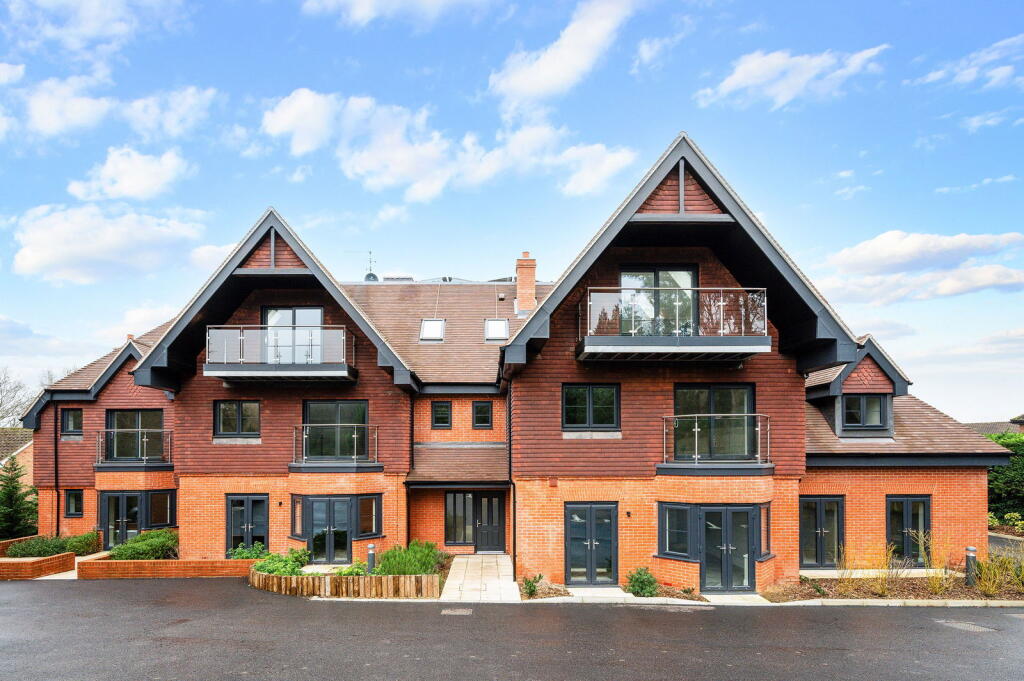 Main image of property: Greenhedges - Westerham Road, Oxted