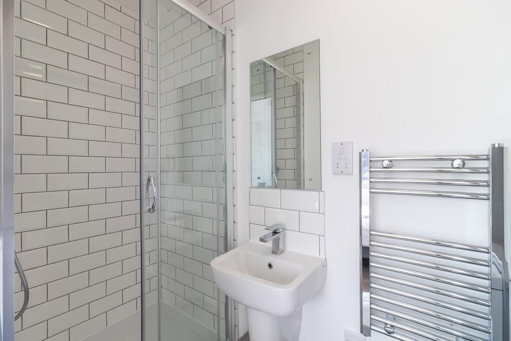 Apartment in Derby - View 3