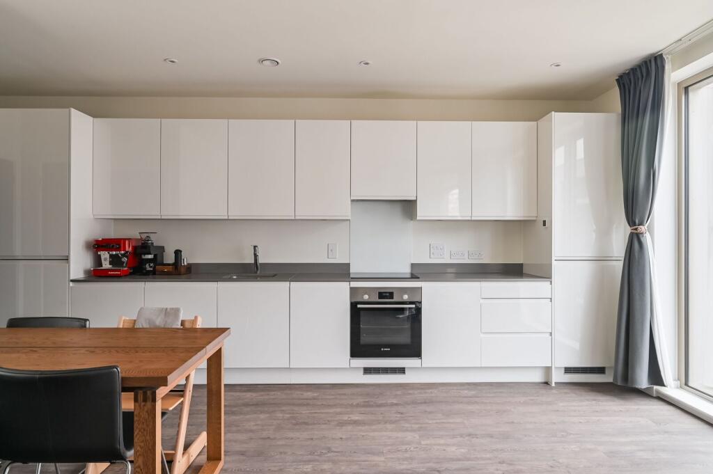 Apartment in London - View 2
