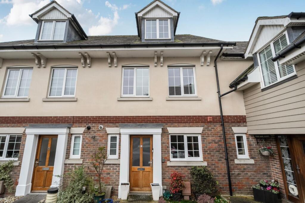 Main image of property: London Road, Waterlooville