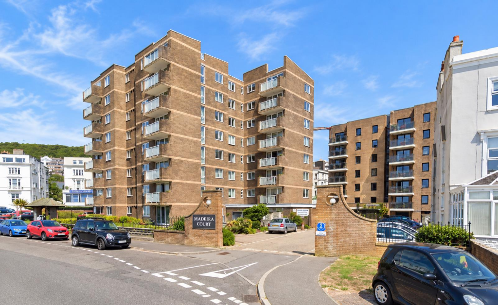 Apartment in Bristol - More