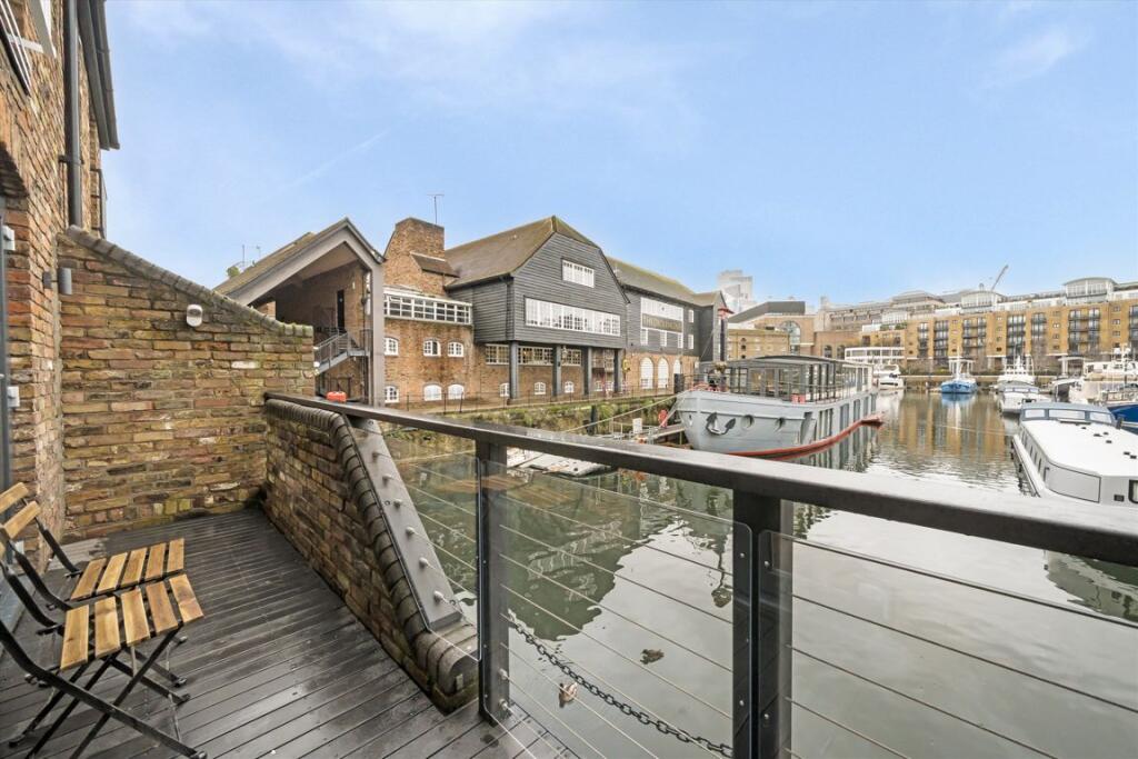 Main image of property: Mews Street, Wapping