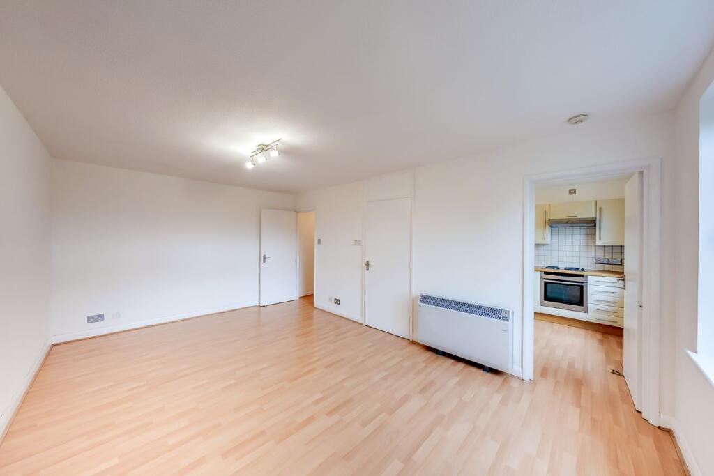 Apartment in London - View 3