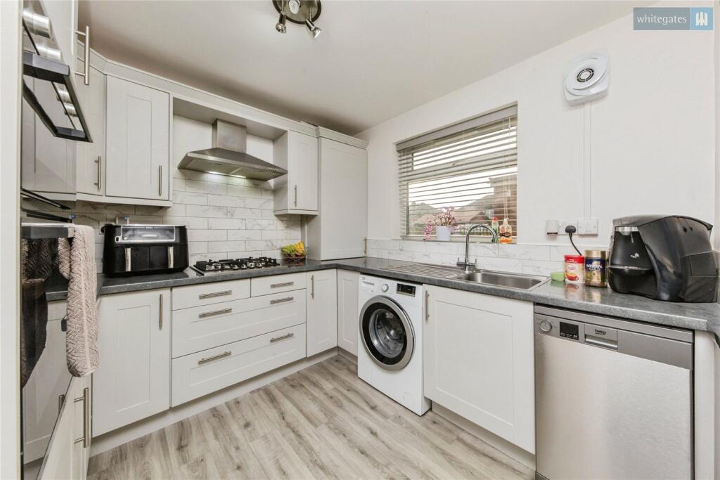 Merrills Avenue, Crewe, Cheshire, CW2 photo 4