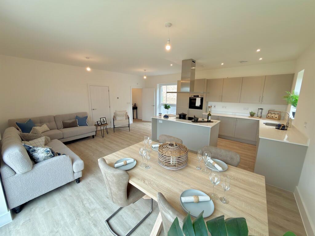 House in Swindon - View 2