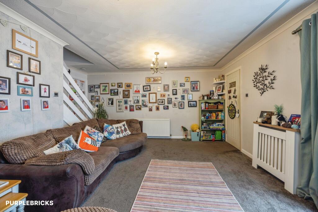 House in Edinburgh, West Lothian - More