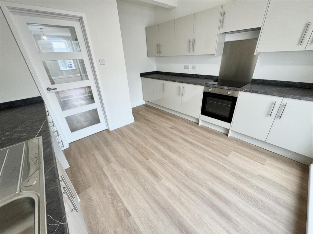 Apartment in Bournemouth - View 5